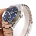 Omega Seamaster Aqua Terra GMT – Black Dial with Vertical Stripes and Stainless Steel Bracelet - 图片 3