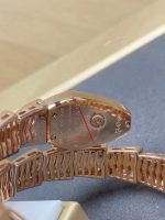 Bvlgari Serpenti – Women's Rose Gold Diamond Bracelet Watch with White Mother-of-Pearl Dial and Full Pave Setting - 图片 7