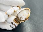 Bvlgari Serpenti – Women's White & Gold Ceramic Bracelet Watch with Mother-of-Pearl Dial and Ruby Crown - 图片 2