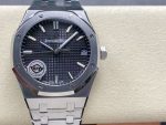 Audemars Piguet Royal Oak – Men's Black Tapisserie Dial with Titanium Case and Integrated Bracelet, Automatic Movement