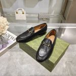 Gucci White Leather Loafers – Minimalist Design, Iconic Horsebit Buckle, Timeless Elegance, Original Box & Dust Bag - 图片 6
