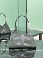 Prada-Style Leather & Nylon Tote Handbag – Minimalist Top Handle Bag with Triangular Logo – Designer-Inspired Shoulder Bag for Women - 图片 5