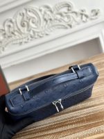 Loro Piana-Style Mini Box Bag – Premium Pebbled Leather, Iconic Lock Clasp, Designer Handbag with Detachable Strap in Multiple Colors - 图片 13