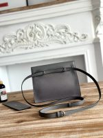 Hermès Mini Kelly Pochette – Multi-Color Options, Togo Leather, Shoulder Strap, Iconic Clasp, Elegant Everyday Bag - 图片 17