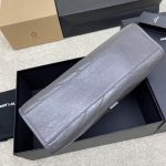 Saint Laurent-Style Tote Bag – Burgundy Quilted Leather with Metallic YSL Logo & Dual Handles – Designer-Inspired Work & Travel Bag for Women - 图片 9