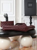 Saint Laurent-Style Quilted Tote Bag Set – Burgundy Leather with Gold-Tone YSL Logo + Matching Clutch - 图片 7