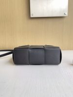 Bottega Veneta Cassette Bag – Iconic Box-Weave Design, Multi-Color Options, Leather Tote, Designer Handbag - 图片 13