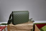 Gucci-Style GG Supreme Crossbody Bag – Green Monogram Canvas with Leather Trim, Classic Design & Adjustable Strap - 图片 6