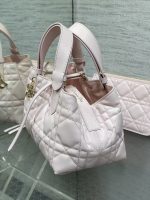 Dior Diorama Bag – Quilted Leather, Iconic Dior Logo Charm, Structured Silhouette, Designer Handbag with Top Handle - 图片 10