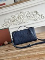 Loro Piana-Style Mini Box Bag – Premium Pebbled Leather, Iconic Lock Clasp, Designer Handbag with Detachable Strap in Multiple Colors - 图片 17