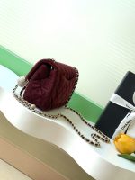 Chanel-Style Velvet Flap Bag – Classic Quilted Design with Gold-Tone Chain & Pearl Ball Charm (Multi-Color Available) - 图片 11