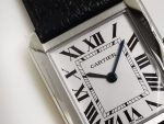 Cartier Tank Solo – Women's Stainless Steel Watch with White Dial, Roman Numerals, and Black Leather Strap - 图片 4