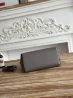 Hermès Mini Constance Bag – 15 Color Options, Dual-Tone Design, Signature Clasp, Handcrafted Leather Luxury - 图片 14