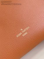 Louis Vuitton-Style Capucines Mini Bag – orange Grained Leather with Gold-Tone Hardware & Signature Lock Design (M25160) - 图片 8