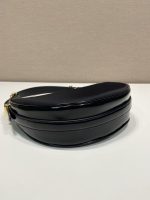 Prada-Style Leather & Nylon Tote Handbag – Minimalist Top Handle Bag with Triangular Logo – Designer-Inspired Shoulder Bag for Women - 图片 7