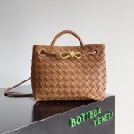 Bottega Veneta Mini Pouch Bag – Iconic Intrecciato Weave, Multi-Color Options, Leather Bucket Bag, Designer Handbag - 图片 4