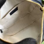 Gucci-Style Mini Crossbody Bag – Black Quilted Leather with 3D Interlocking GG Logo, Tassel Detail & Adjustable Strap - 图片 8