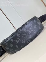 Louis Vuitton-Style New Moon Bag – Black Monogram Leather with Sleek Design & Adjustable Strap (M47158) - 图片 6