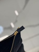 Prada-Style Leather & Nylon Tote Handbag – Minimalist Top Handle Bag with Triangular Logo – Designer-Inspired Shoulder Bag for Women - 图片 6