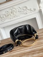 Celine-Style Hobo Bag – Iconic Gold Ring Handle, Soft Leather, Designer Shoulder Bag with Detachable Strap - 图片 11