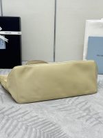 Prada-Style Leather & Nylon Tote Handbag – Minimalist Top Handle Bag with Triangular Logo – Designer-Inspired Shoulder Bag for Women - 图片 10