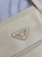 Prada-Style Leather & Nylon Tote Handbag – Minimalist Top Handle Bag with Triangular Logo – Designer-Inspired Shoulder Bag for Women - 图片 9
