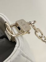 Dior Lady Dior Mini Bag – White Quilted Leather, Gold-Tone Hardware, Iconic CD Rings, Designer Tote - 图片 10