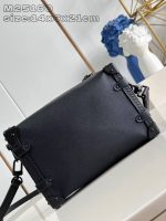 Louis Vuitton-Style Capucines Mini Bag – Black Grained Leather with Gold-Tone Hardware & Signature Lock Design (M25160) - 图片 10