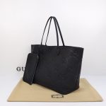 Gucci-Style Oversized Tote Bag – Black Embossed GG Leather with Matching Zippered Card Holder - 图片 5