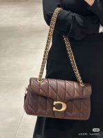 COACH C Logo Quilted Shoulder Bag – Dark Brown Leather, Gold-Tone Chain Strap, Signature C Clasp, Designer Flap Bag - 图片 6