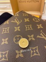 Louis Vuitton-Style Lockit Mini Bag – Brown Monogram Canvas with Leather Flap & Gold-Tone Lock Closure - 图片 5