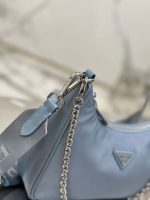 Prada-Style Leather & Nylon Tote Handbag – Minimalist Top Handle Bag with Triangular Logo – Designer-Inspired Shoulder Bag for Women - 图片 8