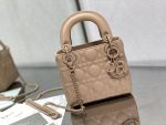 Dior Mini Lady Dior Bag – Quilted Leather, Iconic Ring Handle, Chain Strap, Designer Tote with Structured Silhouette - 图片 7