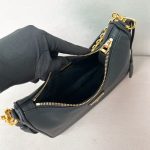 Prada-Style Leather & Nylon Tote Handbag – Minimalist Top Handle Bag with Triangular Logo – Designer-Inspired Shoulder Bag for Women - 图片 5