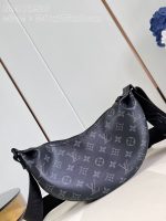 Louis Vuitton-Style New Moon Bag – Black Monogram Leather with Sleek Design & Adjustable Strap (M47158) - 图片 10