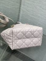 Dior Diorama Bag – Quilted Leather, Iconic Dior Logo Charm, Structured Silhouette, Designer Handbag with Top Handle - 图片 7