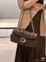 COACH C Logo Quilted Shoulder Bag – Dark Brown Leather, Gold-Tone Chain Strap, Signature C Clasp, Designer Flap Bag - 图片 3
