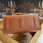 Dolce & Gabbana-Style Mini Square Tote Bag – Embossed DG Logo with Top Handle - 图片 10