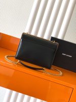 Saint Laurent-Style Tote Bag – Burgundy Quilted Leather with Metallic YSL Logo & Dual Handles – Designer-Inspired Work & Travel Bag for Women - 图片 4