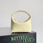 Bottega Veneta Pouch Bag – Iconic Intrecciato Weave, Multi-Color Options, Leather Hobo, Designer Handbag - 图片 14