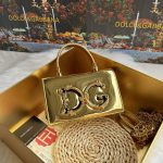 Dolce & Gabbana-Style Patent Leather Flap Bag – Ornate DG Logo Clasp - 图片 13