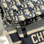 Dior Oblique Print Backpack – Iconic Monogram Canvas, Christian Dior Logo Stripe, Designer Backpack with Adjustable Straps - 图片 5