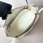 Prada-Style White Leather Top-Handle Bag – Minimalist Design with Gold-Tone Triangular Logo - 图片 7