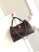 Chanel-Style Classic Hobo Bag Collection – Multi-Color Quilted Leather with Gold-Tone Chain & CC Logo - 图片 6
