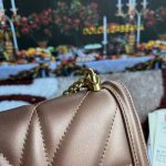 Dolce & Gabbana-Style Quilted Mini Bag – Sunburst Stitching with Ornate Heart Clasp - 图片 13