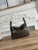 Hermès Lindy 24 Bag – 32 Color Options, Togo Leather, Iconic Saddle Shape, Designer Handbag - 图片 11