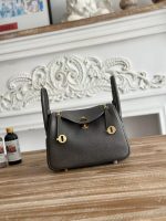 Hermès Lindy 24 Bag – 32 Color Options, Togo Leather, Iconic Saddle Shape, Designer Handbag - 图片 10