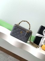 Chanel-Style Mini Box Bag – Quilted Caviar Leather with Gold-Tone Chain & CC Logo (6 Colors Available) - 图片 12