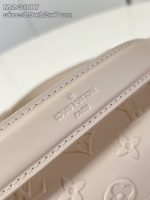 Louis Vuitton-Style Capucines Mini Bag – beige Grained Leather with Gold-Tone Hardware & Signature Lock Design (M25160) - 图片 9