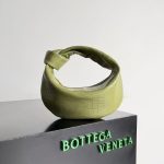 Bottega Veneta Crocodile-Embossed Knot Bag – Bold Colors, Alligator Texture, Designer Hobo, Luxury Handbag - 图片 14